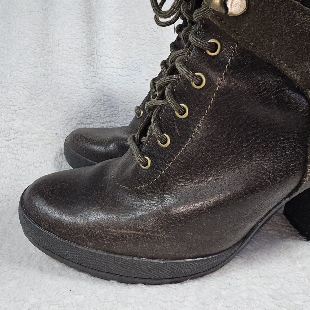 Timberland Women's Brown Leather Ankle Boots - Picture 3 of 14